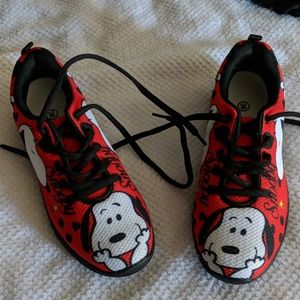 Snoopy tennis shoes NWOT size 38 red black